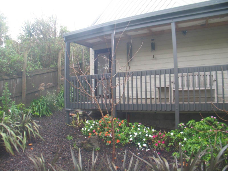 89A Hebron Road, Waiake, Auckland - Carousel 1