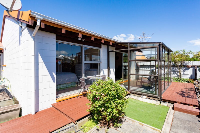 1/20B McBratneys Road, Dallington, Christchurch - Carousel 1