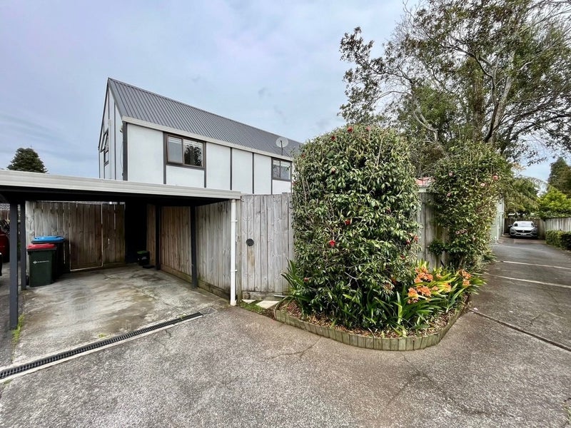 3/98 Owairaka Avenue, Owairaka, Auckland - Carousel 1