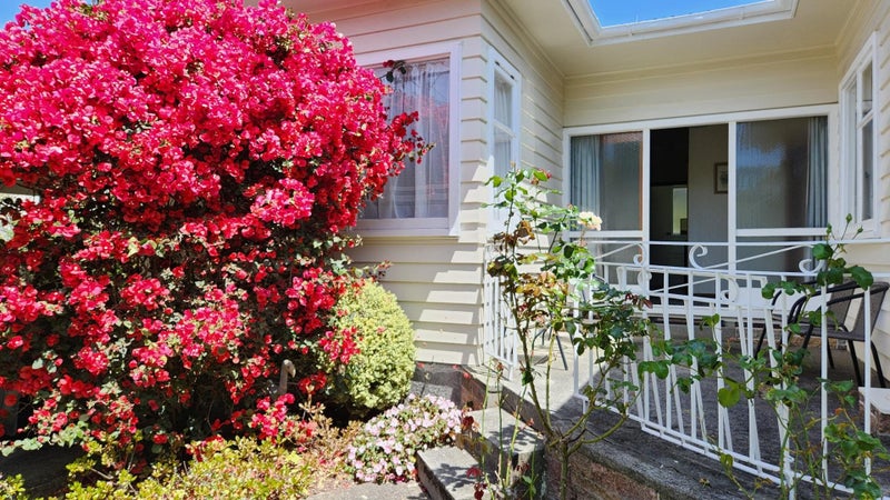 31 Woodmancote Road, Khandallah, Wellington - Carousel 2