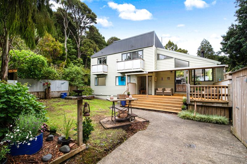36 Turanga Road, Henderson Valley, Auckland - Carousel 1