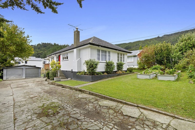 43 Hay Street, Naenae, Lower Hutt - Carousel 1
