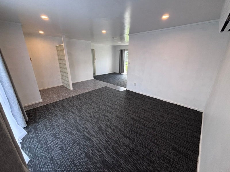 19 Tonson Place, Weymouth, Auckland - Carousel 2