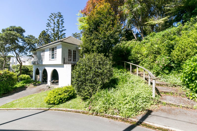 68 Simla Crescent, Khandallah, Wellington - Carousel 2