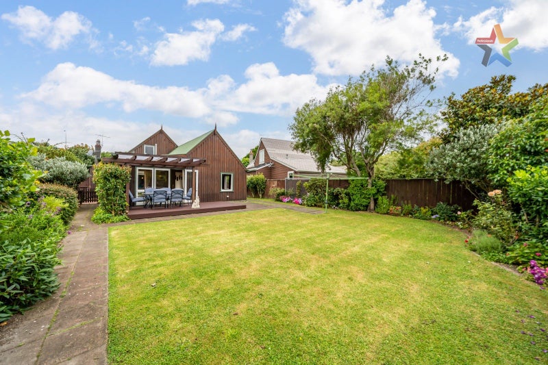 72 Knights Road, Hutt Central, Lower Hutt - Carousel 1