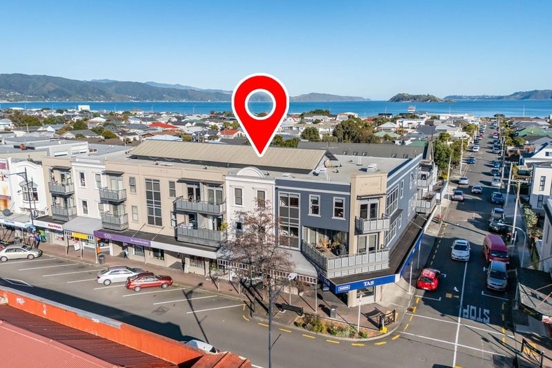 13/208 Jackson Street, Petone, Lower Hutt - Carousel 1
