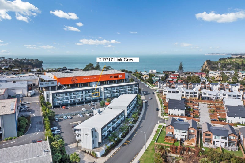 217/17 Link Crescent, Stanmore Bay, Whangaparaoa - Carousel 1