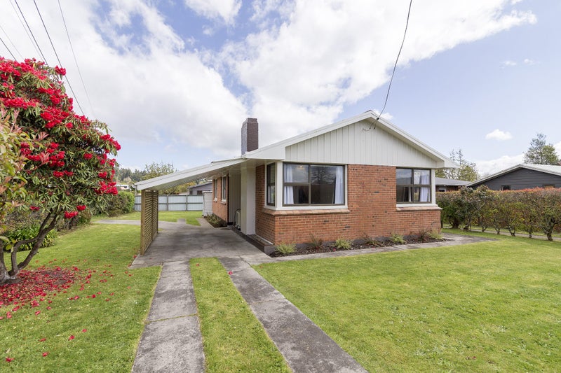 5A Iles Road, Lynmore, Rotorua - Carousel 1