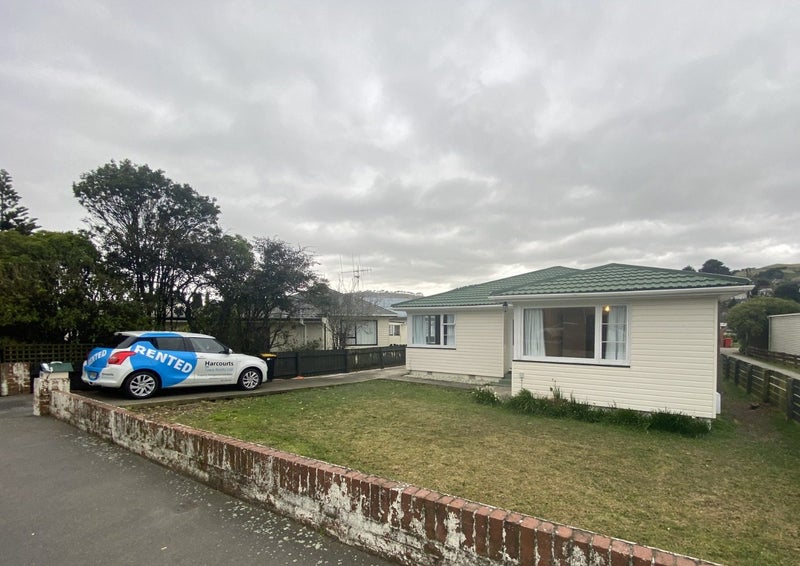 148 Main Road, Tawa, Wellington - Carousel 16