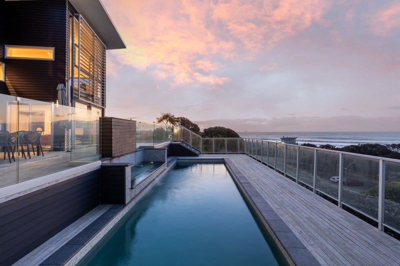 1A Beach Street, Fitzroy, New Plymouth - Carousel 1