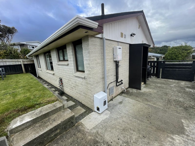 2A Laurel Grove, Maungaraki, Lower Hutt - Carousel 2