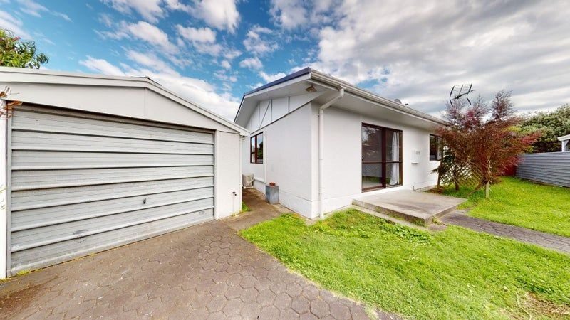 16B Hakeke Street, Whanganui East, Whanganui - Carousel 2