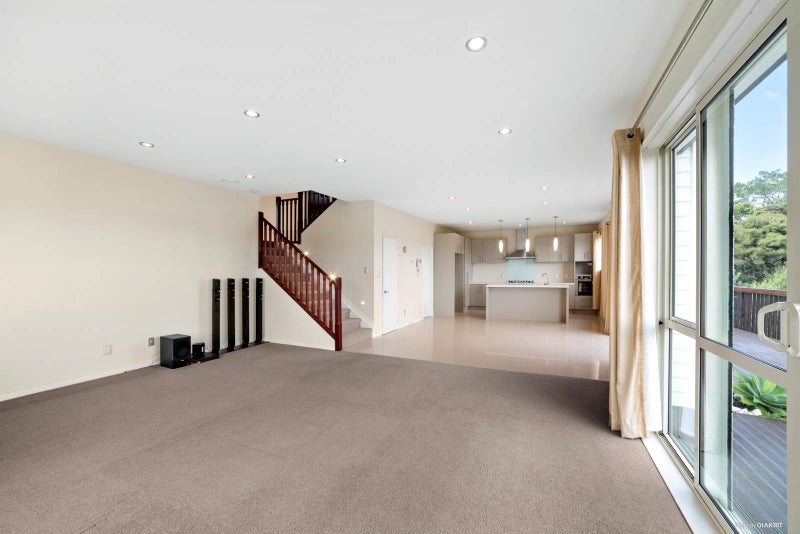 72 Laurel Oak Drive, Schnapper Rock, Auckland - Carousel 2