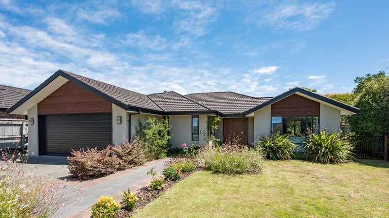 21 Daelyn Drive, Richmond, Richmond - Carousel 1