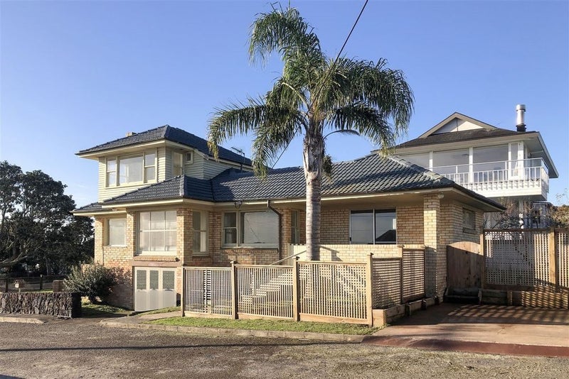 85 Stanley Point Road, Stanley Point, Auckland - Carousel 1