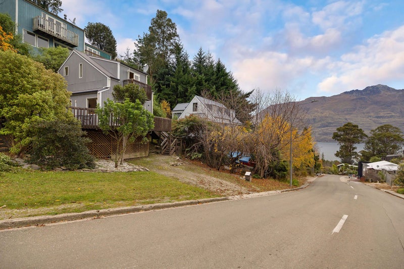257 Fernhill Road, Sunshine Bay, Queenstown - Carousel 15