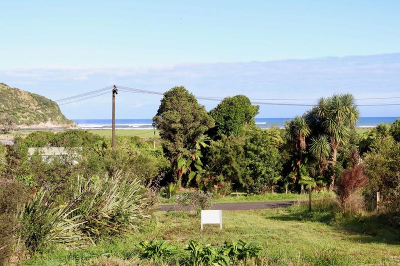 18 Horncastle Crescent, Little Wanganui, Karamea - Carousel 1