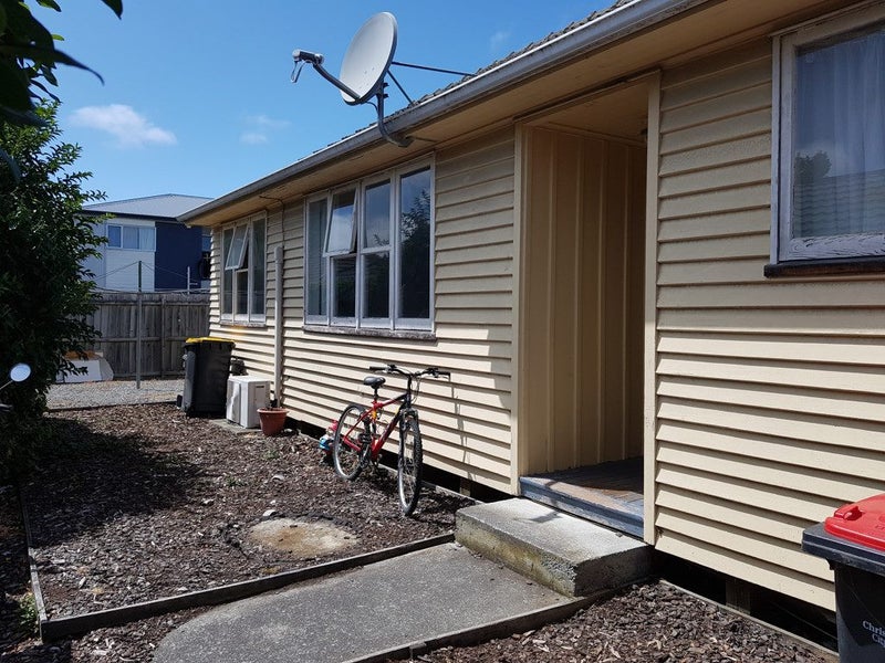 28 Newnham Terrace, Upper Riccarton, Christchurch - Carousel 1