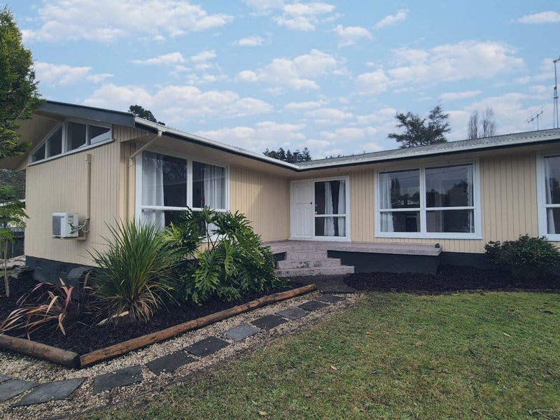 2 Waterford Road, Fitzroy, Hamilton - Carousel 1