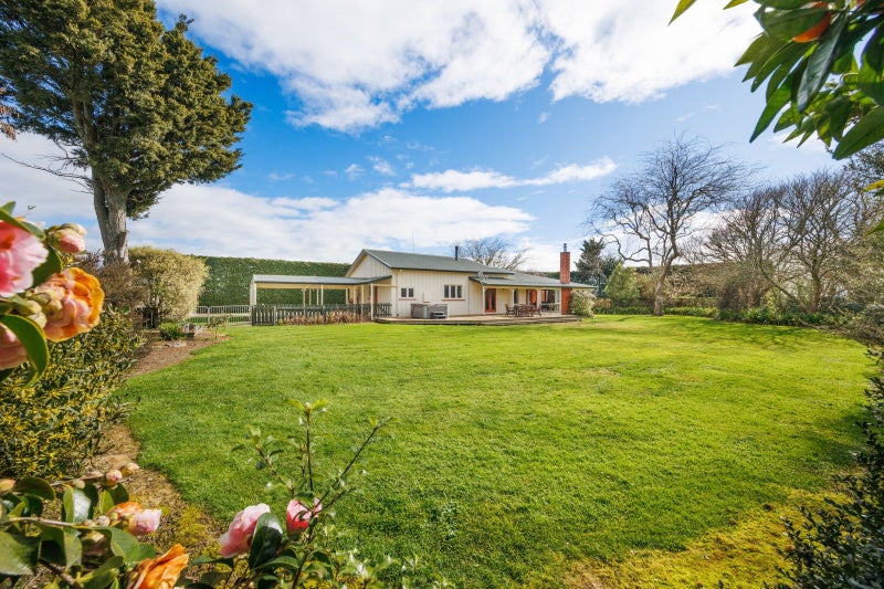 1696 State Highway 56, Tiakitahuna, Palmerston North - Carousel 2