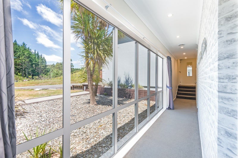 37 County Heights DR, Palmerston North - Carousel 2