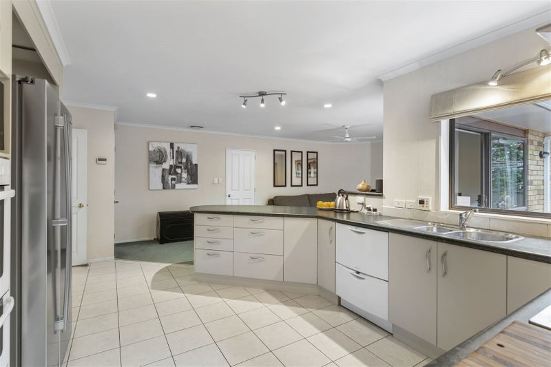 59A Vincent Street, Howick, Auckland - Carousel 2