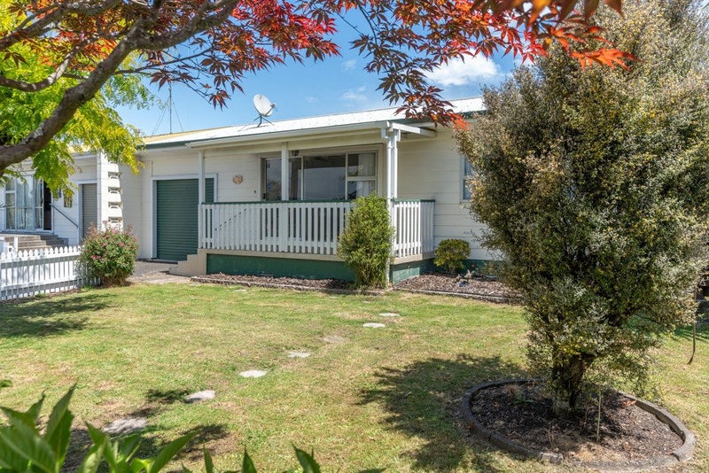 1B Grange Avenue, Nawton, Hamilton - Carousel 1