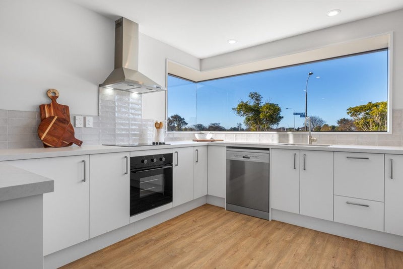 2 De Courcy Place, Avondale, Christchurch - Carousel 2