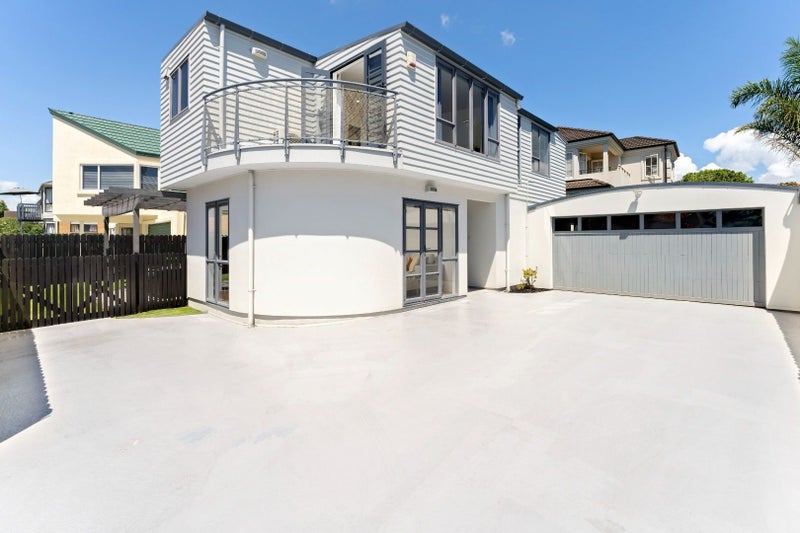 2/119 Coates Avenue, Orakei, Auckland - Carousel 1