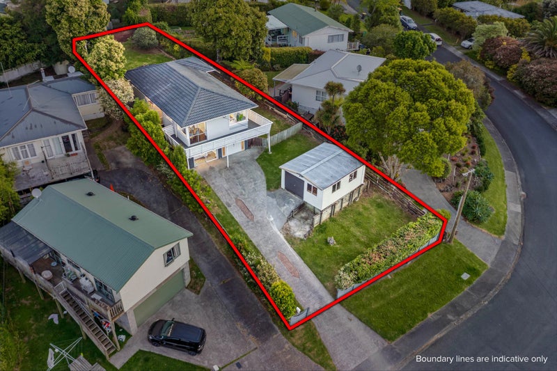 37 Lanigan Street, Birkdale, Auckland - Carousel 1
