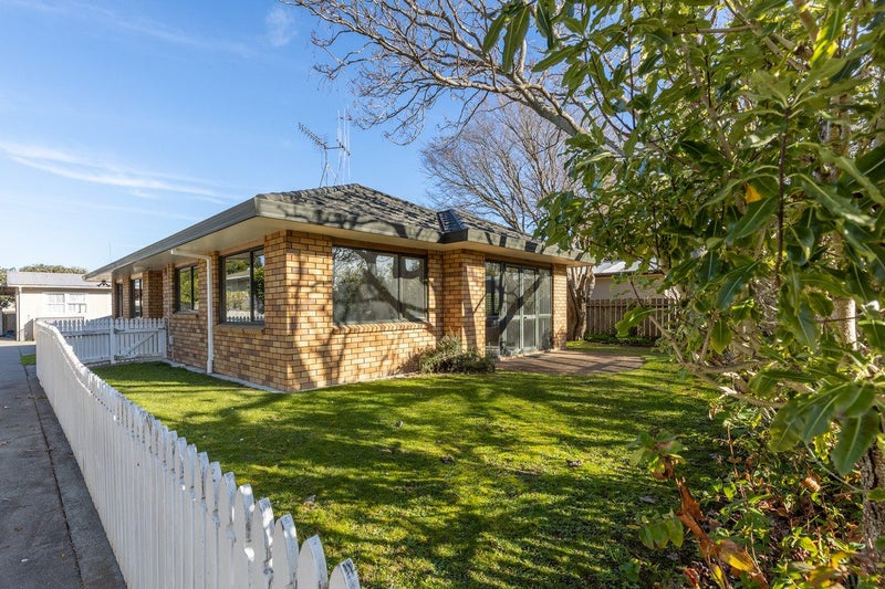110 Pahiatua Street, Hokowhitu, Palmerston North - Carousel 13