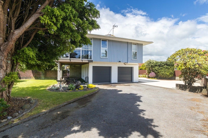 13 Julian Place, Westown, New Plymouth - Carousel 1