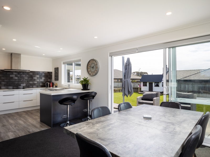 13 Longstaff Drive, Bell Block, New Plymouth - Carousel 2