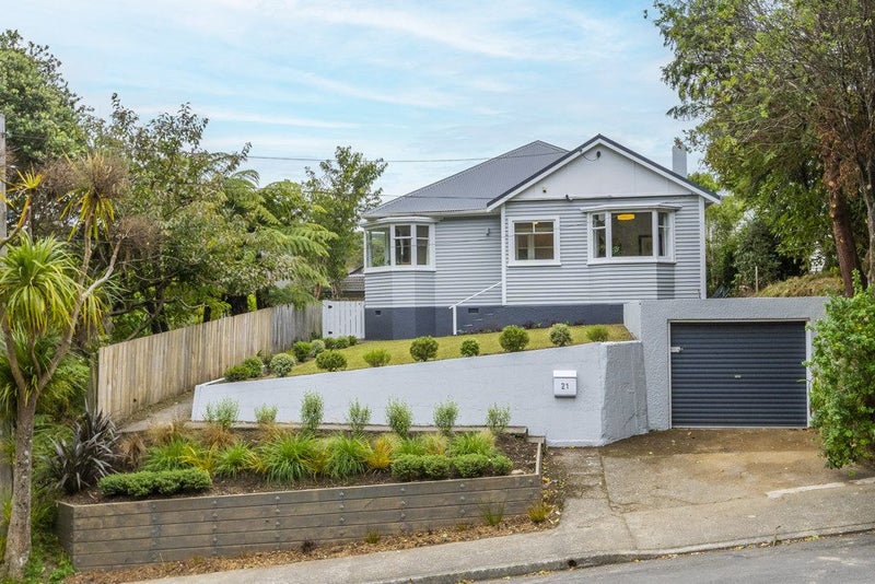 21 Blakey Avenue, Karori, Wellington - Carousel 1