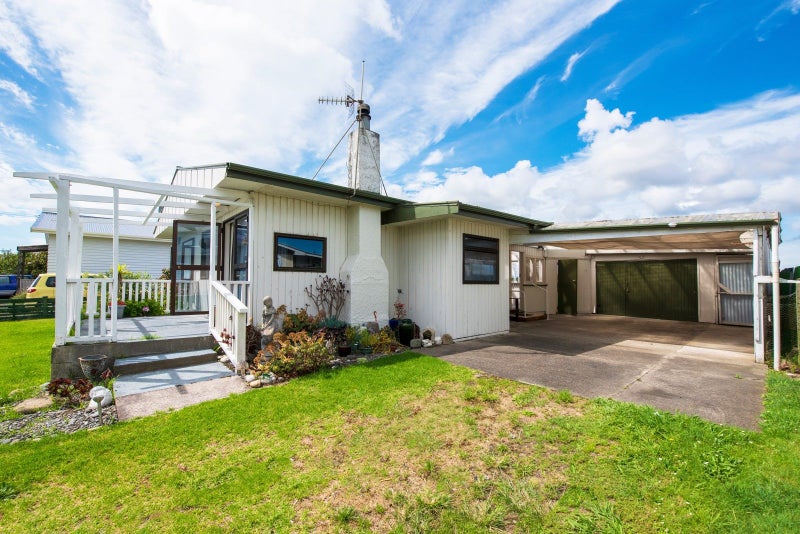 6 Seabury Avenue, Foxton Beach, Foxton - Carousel 1