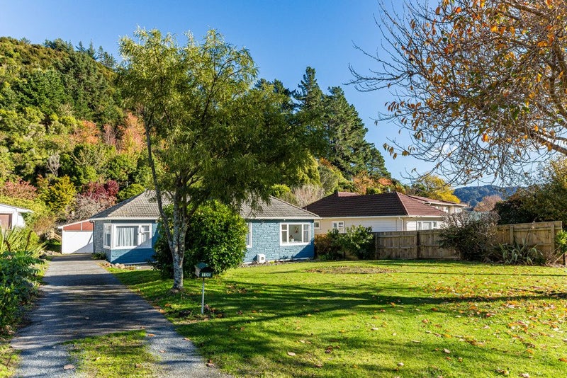 106 Hine Road, Wainuiomata, Lower Hutt - Carousel 24