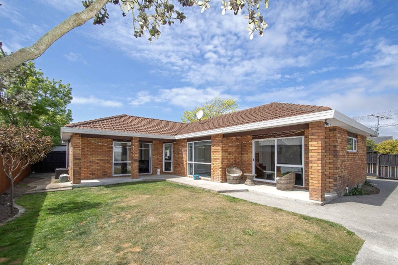 33 Sylvia Street, Parklands, Christchurch - Carousel 1