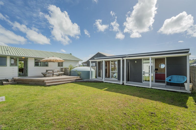 23 Hawk Hill Crescent, Cooks Beach, Whitianga - Carousel 1