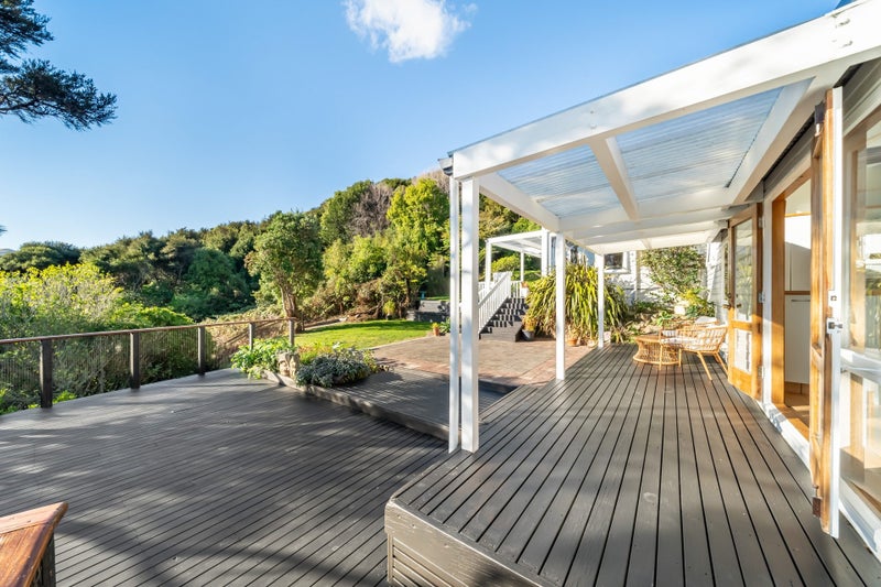 92 Paekakariki Hill Road, Porirua - Carousel 50