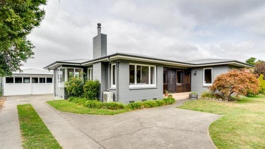 715 Windsor Avenue, Parkvale, Hastings - Carousel 1