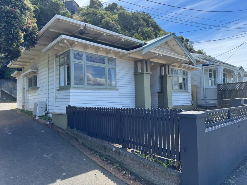 502 Evans Bay Parade, Hataitai, Wellington - Carousel 2