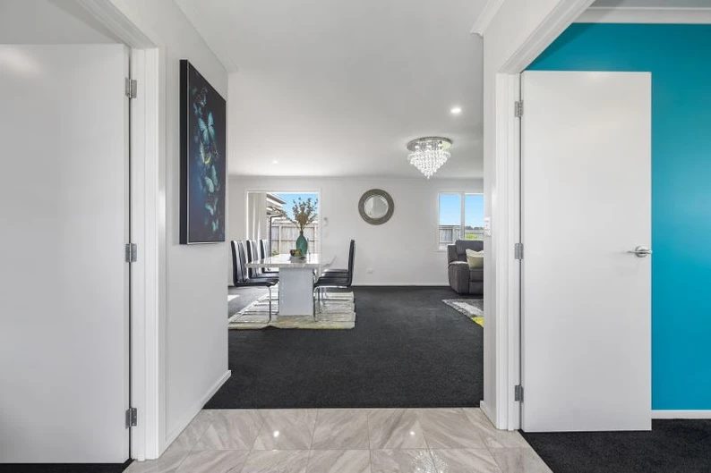 11 Bostonkip Crescent, Fitzroy, Hamilton - Carousel 9