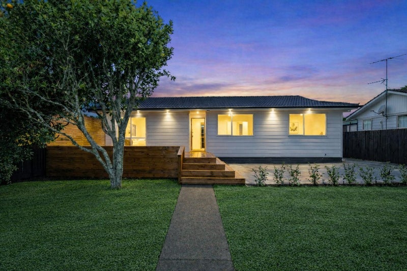 17 Desmond Place, Otara, Auckland - Carousel 1