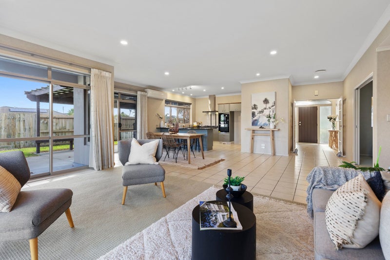 35 Santa Cruz Drive, Papamoa Beach, Papamoa - Carousel 1