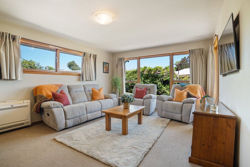 2/4 Hudson Street, Bryndwr, Christchurch - Carousel 2