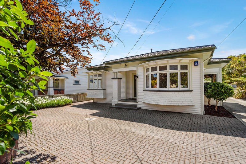 1/11 Trafalgar Street, Waiwhetu, Lower Hutt - Carousel 1