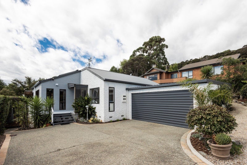 49 Selbourne Avenue, Richmond, Richmond - Carousel 30