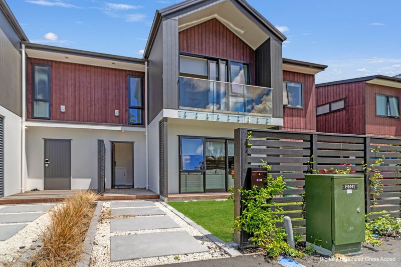 1/37 Casey Avenue, Fairfield, Hamilton - Carousel 1