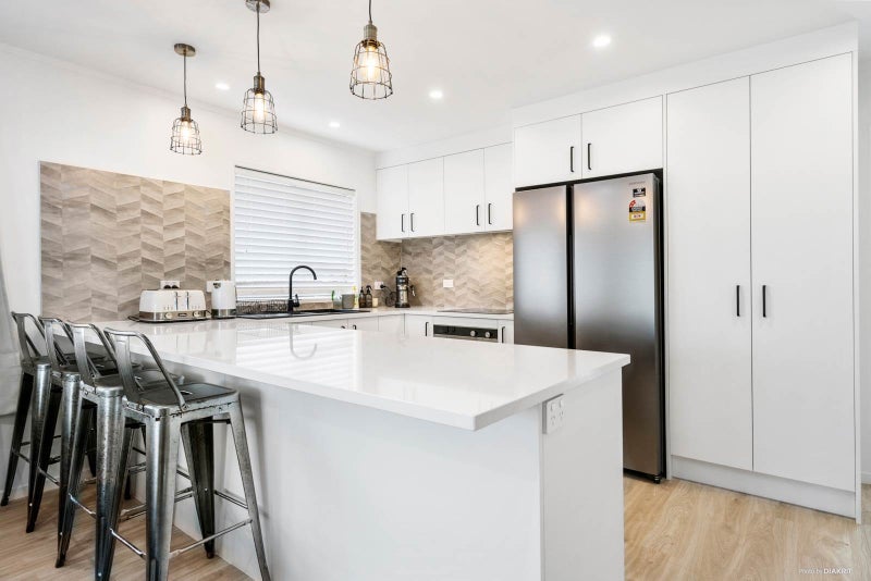 1/127 Blockhouse Bay Road, Avondale, Auckland - Carousel 2