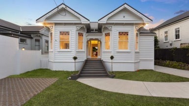 3 Marlborough Street, Mount Eden, Auckland - Carousel 1